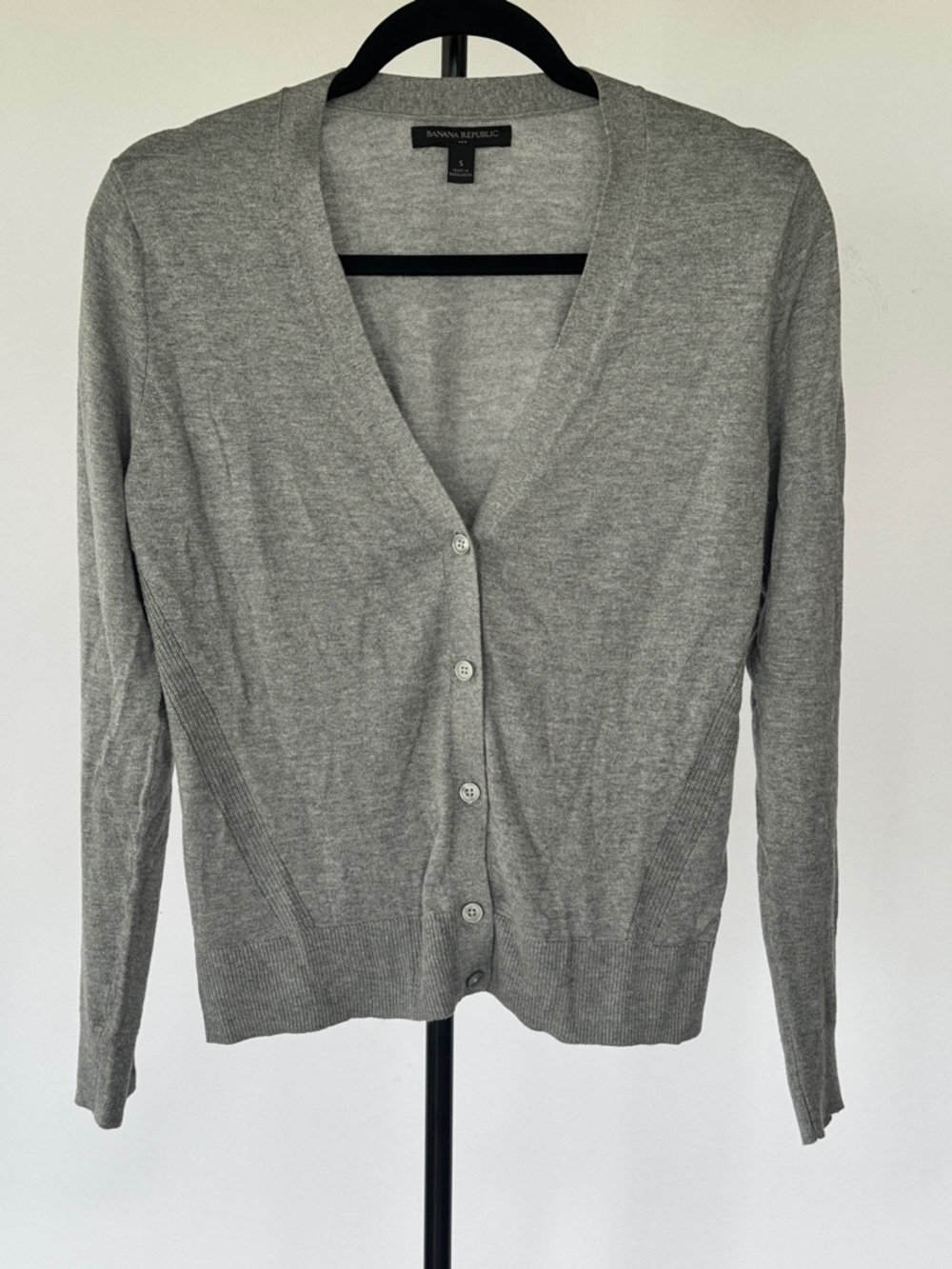 Banana Republic Light Gray V-Neck Button Front Cardigan